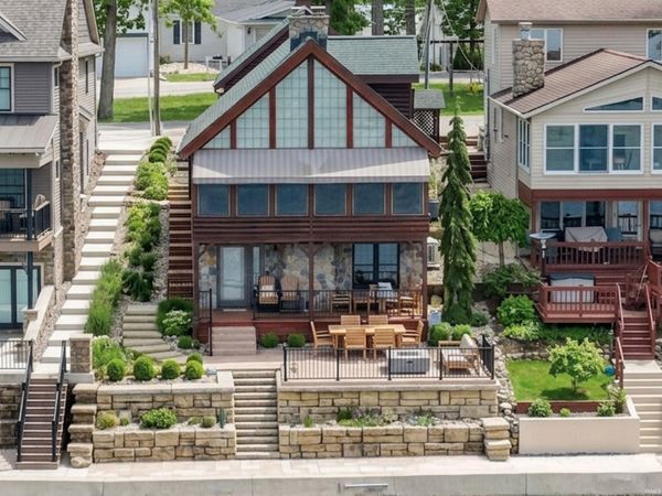 555 Lane 221B Hamilton Lake, Hamilton, IN 46742