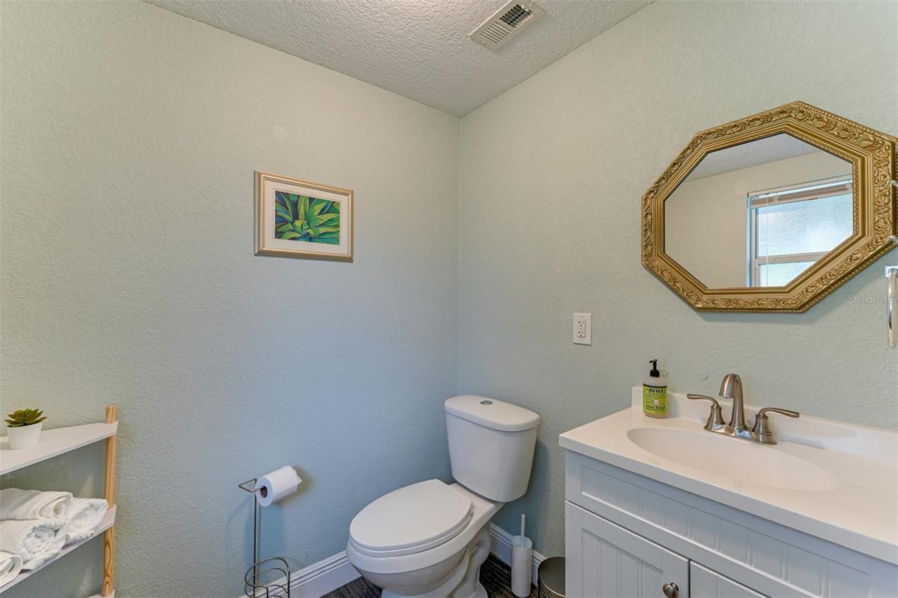 2363 Milford Circle , Sarasota, FL 34239 Photo