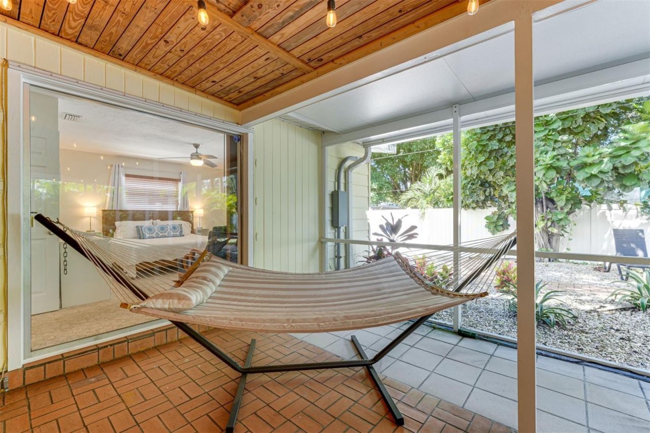 2363 Milford Circle , Sarasota, FL 34239 Photo