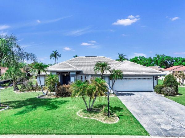 2003 NEW BEDFORD DRIVE , SUN CITY CENTER, FL 33573