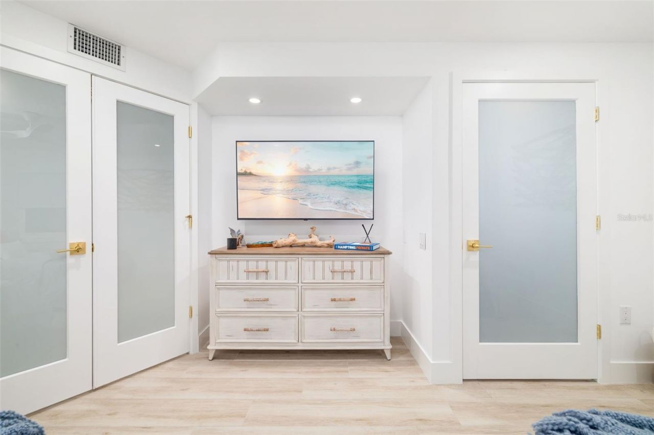 19 Whispering Sands Drive, Unit 302, Sarasota, FL 34242 Photo