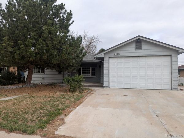 8225 W 19th Avenue , Lakewood, CO 80214