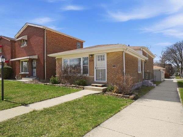 8000 S Wentworth Avenue , Chicago, IL 60620