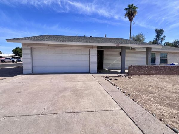 4148 W CARON Street, Phoenix, AZ 85051
