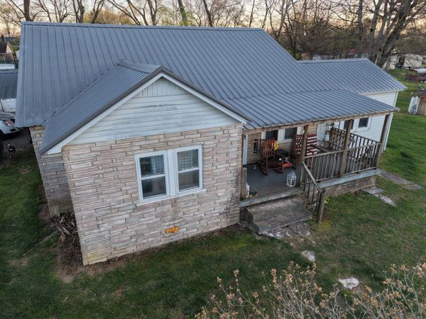 404 McMurtrey St , Saint Joseph, TN 38481