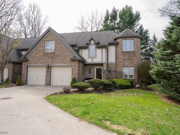 26 Aberdeen Court, Rocky River, OH 44116