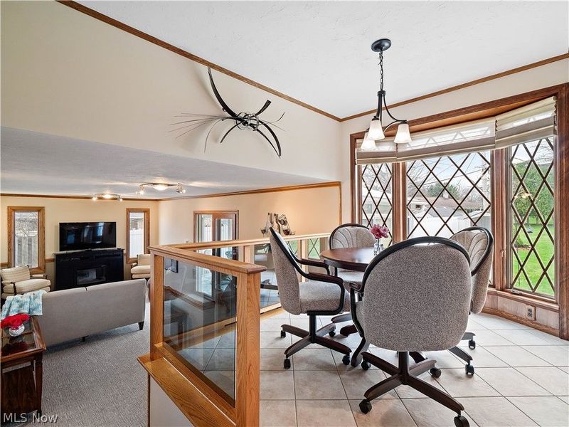 1044 Joy Oval, Seven Hills, OH 44131 Photo 11