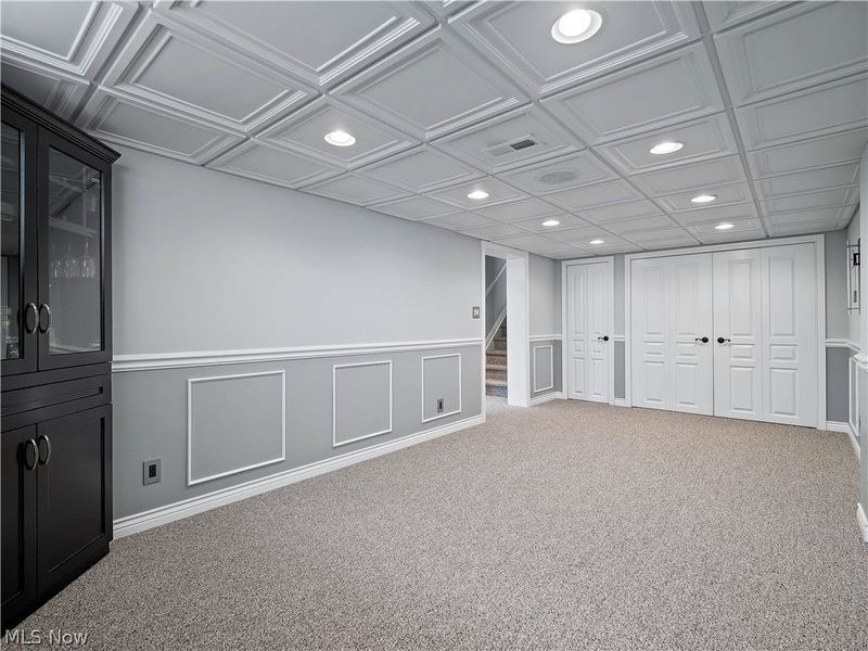 1044 Joy Oval, Seven Hills, OH 44131 Photo 32