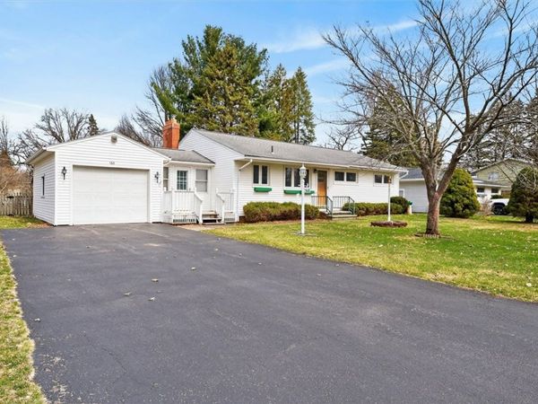 168 Willowen Drive , Rochester, NY 14609