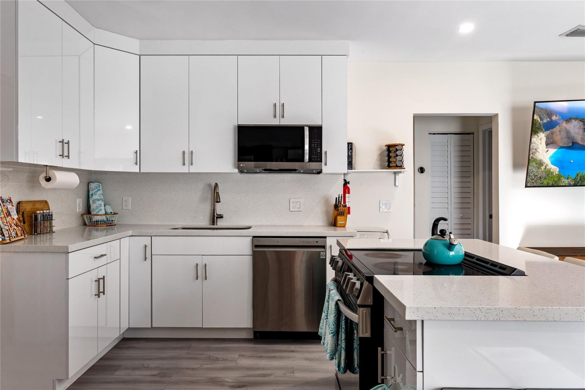 218 SW 7th Street, Dania Beach, FL 33004 Photo