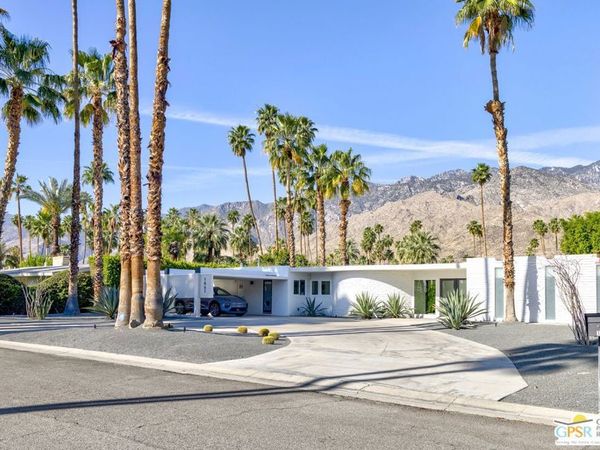1061 S Sagebrush Road, Palm Springs, CA 92264