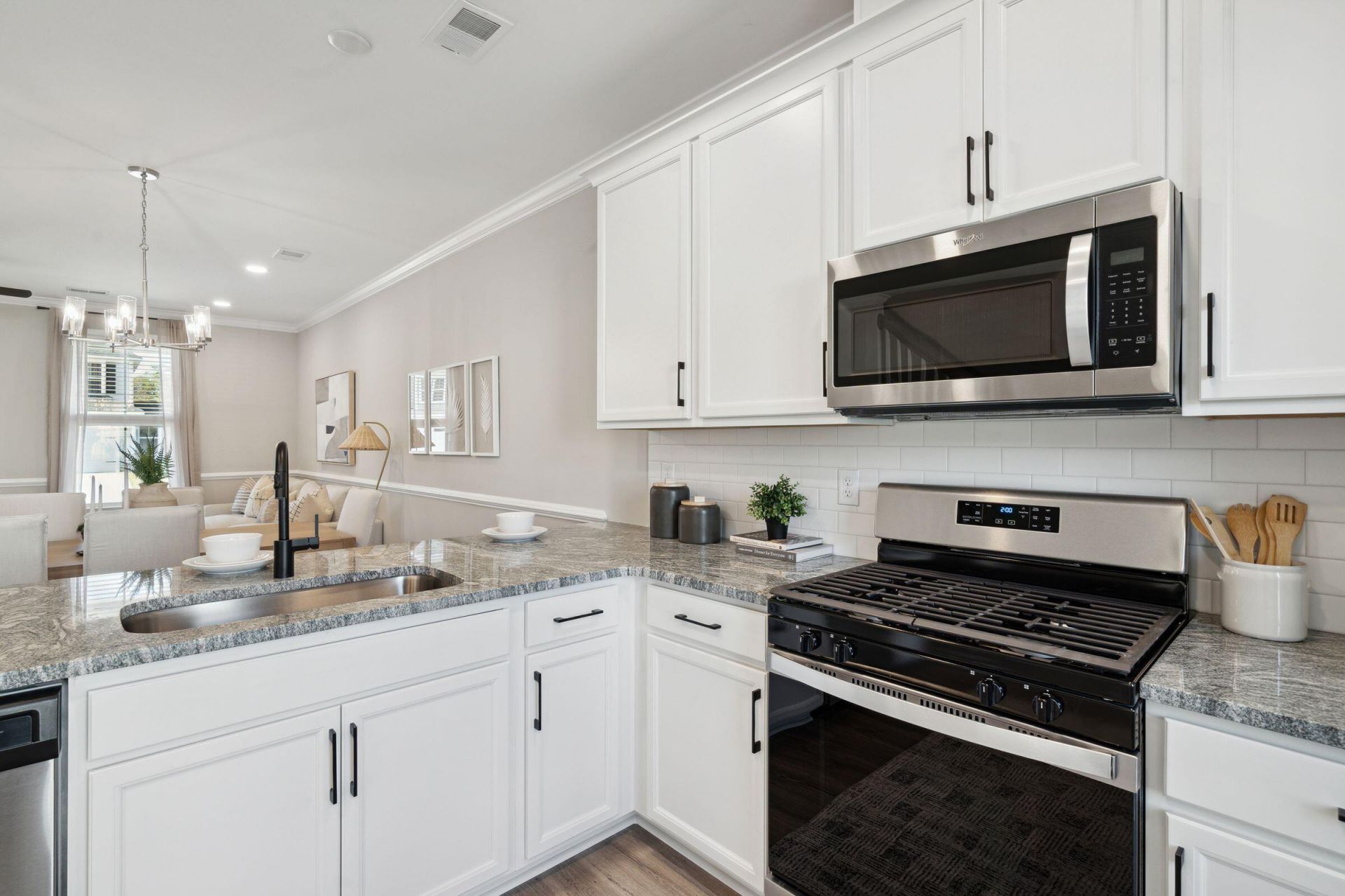 217 Harding Lane Photo 11