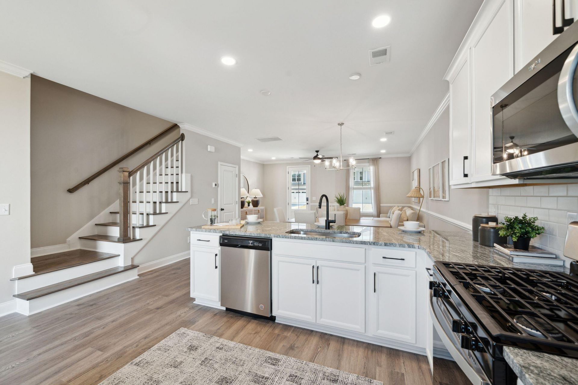 217 Harding Lane Photo 12