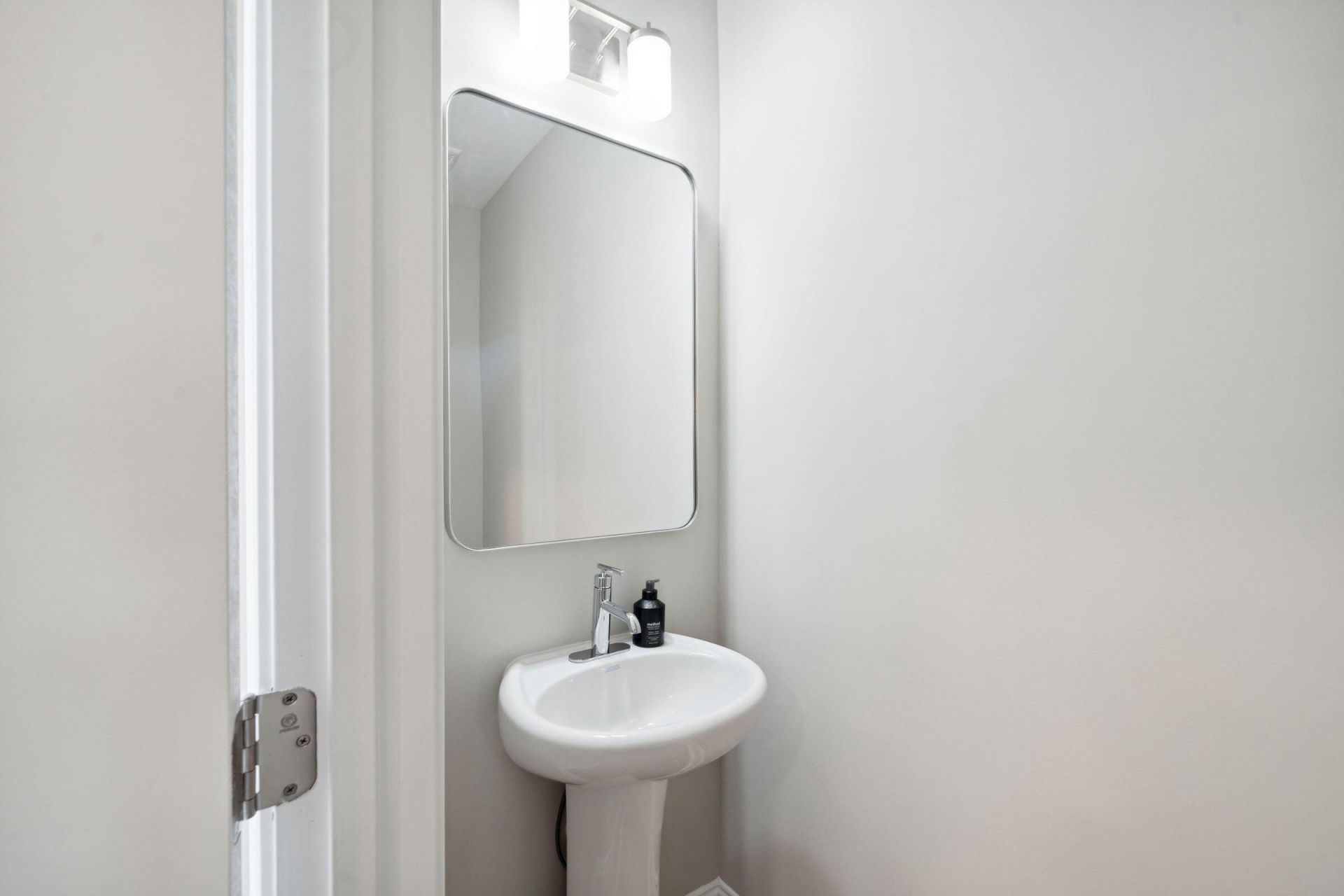 217 Harding Lane Photo 13