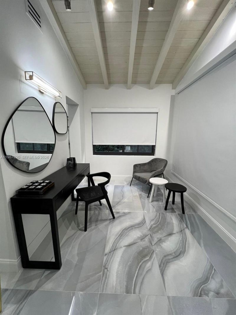 5173 Alton Rd , Miami Beach, FL 33140 Photo