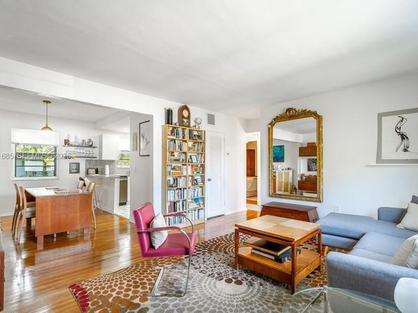 5565 SW 80th St, Unit D, Miami, FL 33143