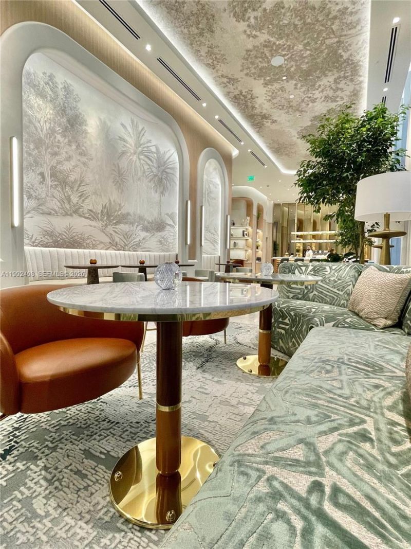 77 SE 5th St , Unit 2204, Miami, FL 33131 Photo