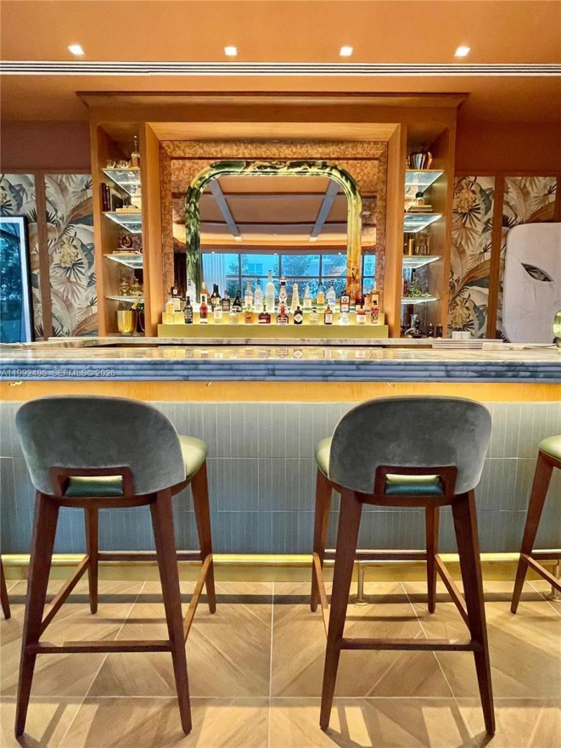 77 SE 5th St , Unit 2204, Miami, FL 33131 Photo