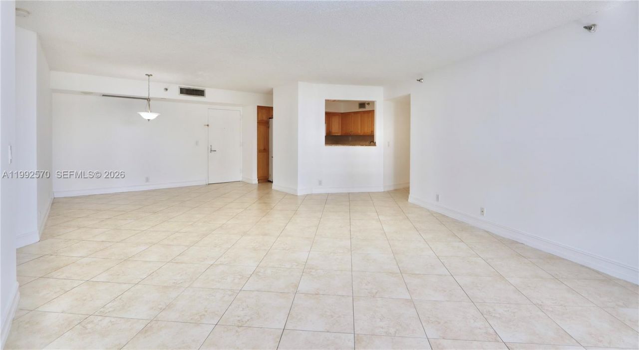 3500 Mystic Pointe Dr , Unit 1207, Aventura, FL 33180 Photo