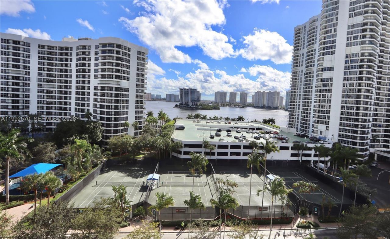 3500 Mystic Pointe Dr , Unit 1207, Aventura, FL 33180 Photo