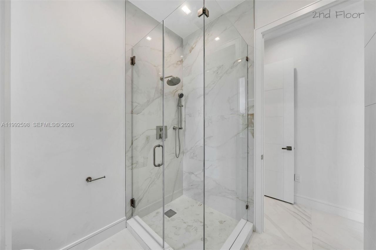 16 Seaside Ave , Islamorada, FL 33037 Photo