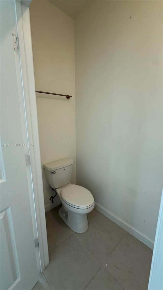 679 SE 13th St Cir, Homestead, FL 33034 Photo