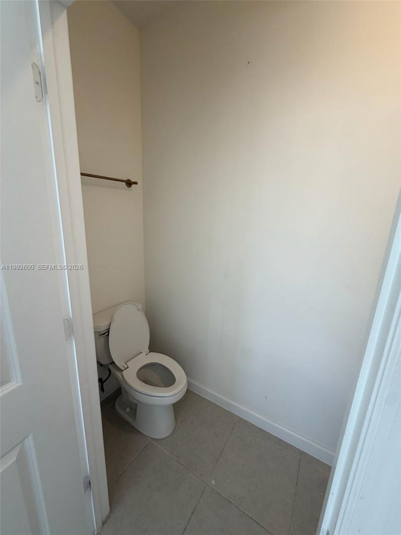 679 SE 13th St Cir, Homestead, FL 33034 Photo