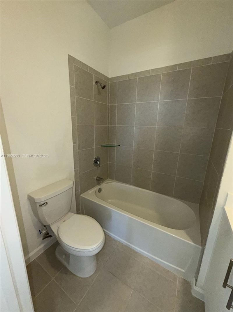 679 SE 13th St Cir, Homestead, FL 33034 Photo