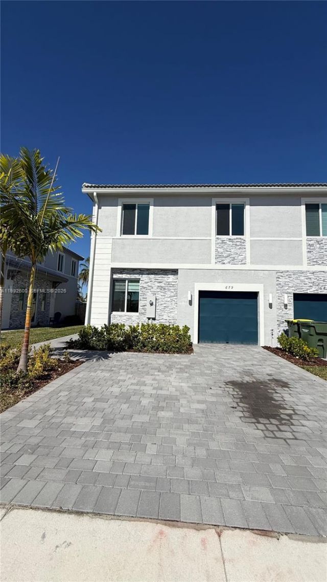 679 SE 13th St Cir, Homestead, FL 33034 Photo