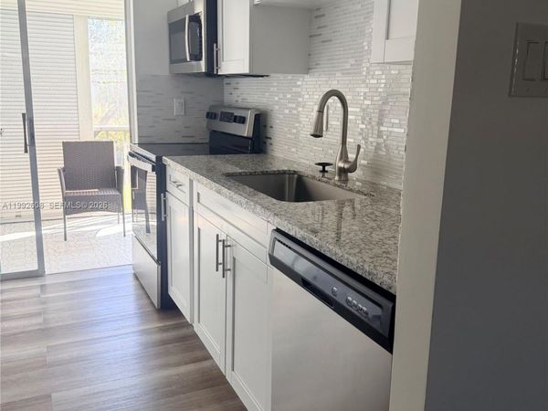 7500 NW 5th Pl , Unit 204, Margate, FL 33063