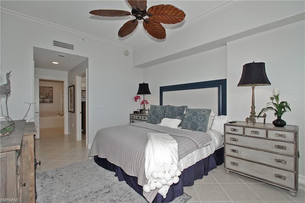 2738 Tiburon Blvd E, Unit B403, Naples, FL 34109 Photo