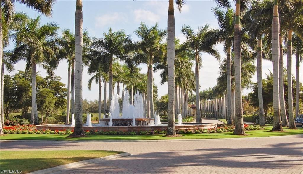 2738 Tiburon Blvd E, Unit B403, Naples, FL 34109 Photo