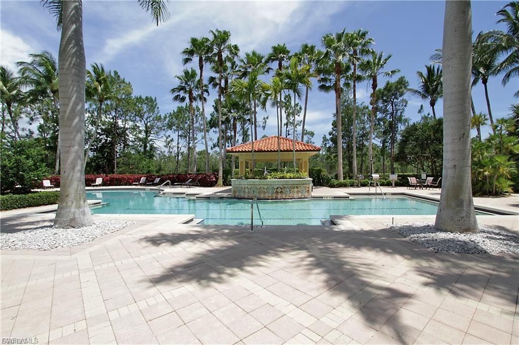 2738 Tiburon Blvd E, Unit B403, Naples, FL 34109 Photo