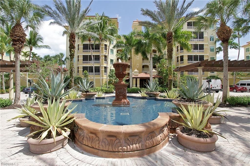 2738 Tiburon Blvd E, Unit B403, Naples, FL 34109 Photo