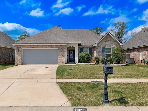 315 Coppice Place , Bossier City, LA 71111