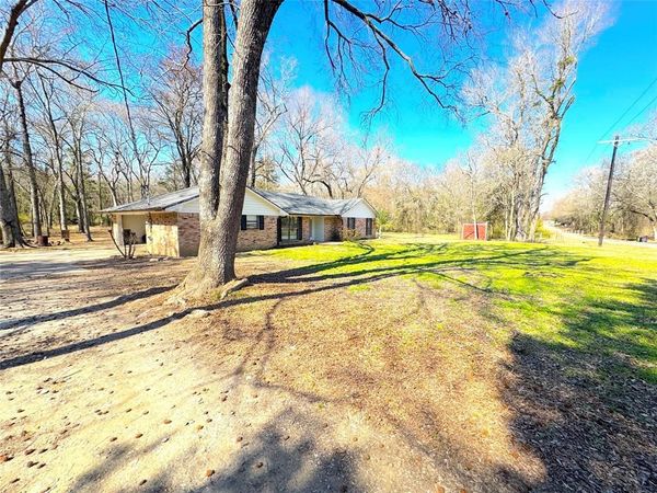 181 County Road 1332 , Mount Pleasant, TX 75455