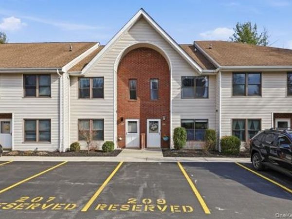 209 Deer Ct Drive, Middletown, NY 10940