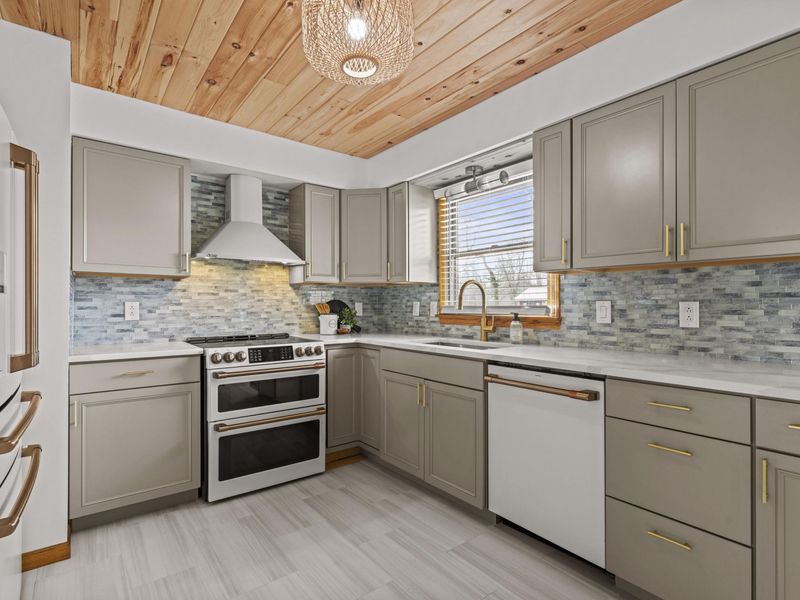 4490 N Bank Road, Buckeye Lake, OH 43008 Photo 21