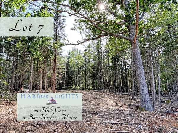 7 Harbor Lights Road, Bar Harbor, ME 04609