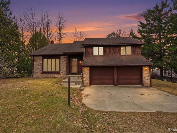 5436 N Lakeshore Road, Forestville Vlg, MI 48427