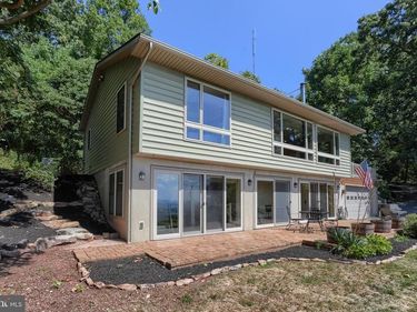 9450 LANCASTER AVENUE, BETHEL, PA 19507