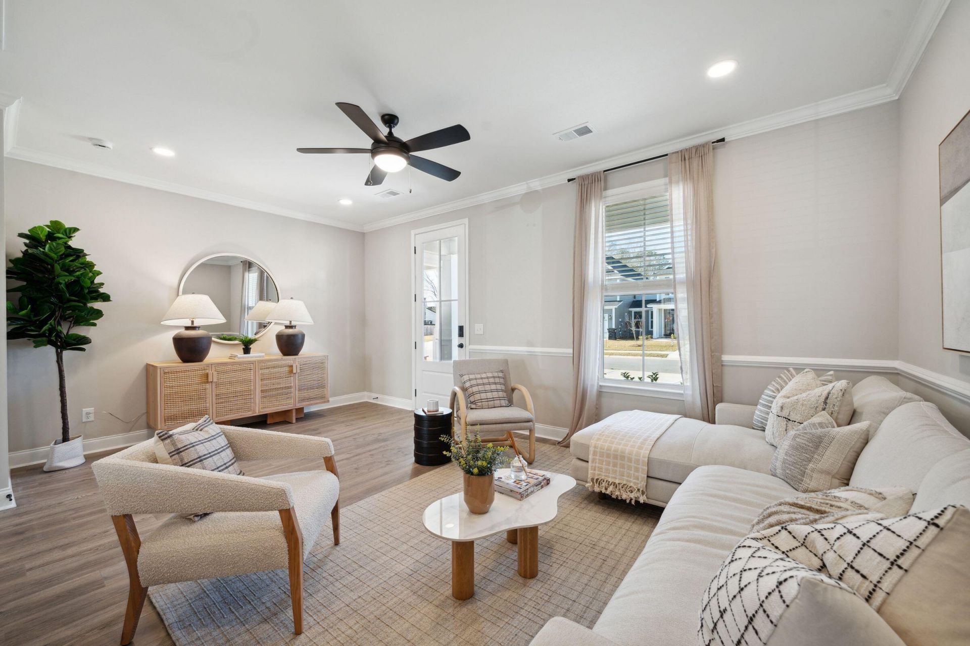 223 Harding Lane Photo 7