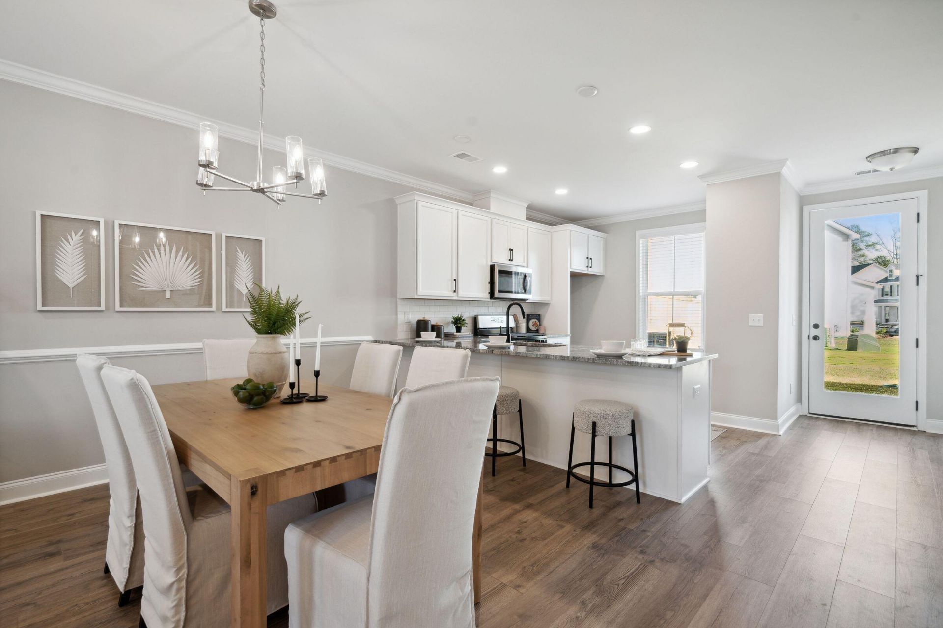 223 Harding Lane Photo 8