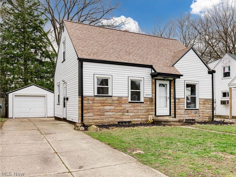 2549 26th Street , Cuyahoga Falls, OH 44223 Photo 2