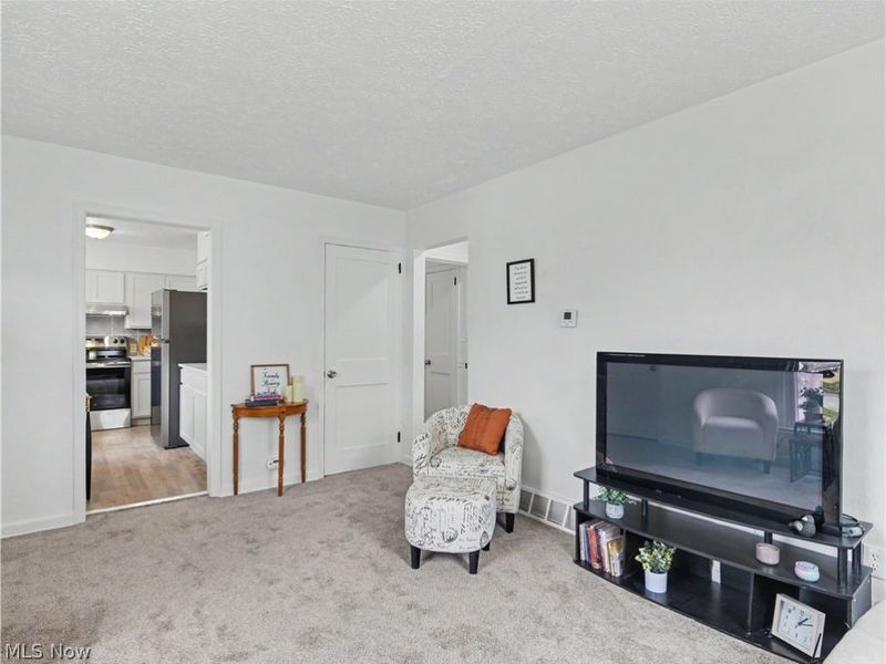 2549 26th Street , Cuyahoga Falls, OH 44223 Photo 6