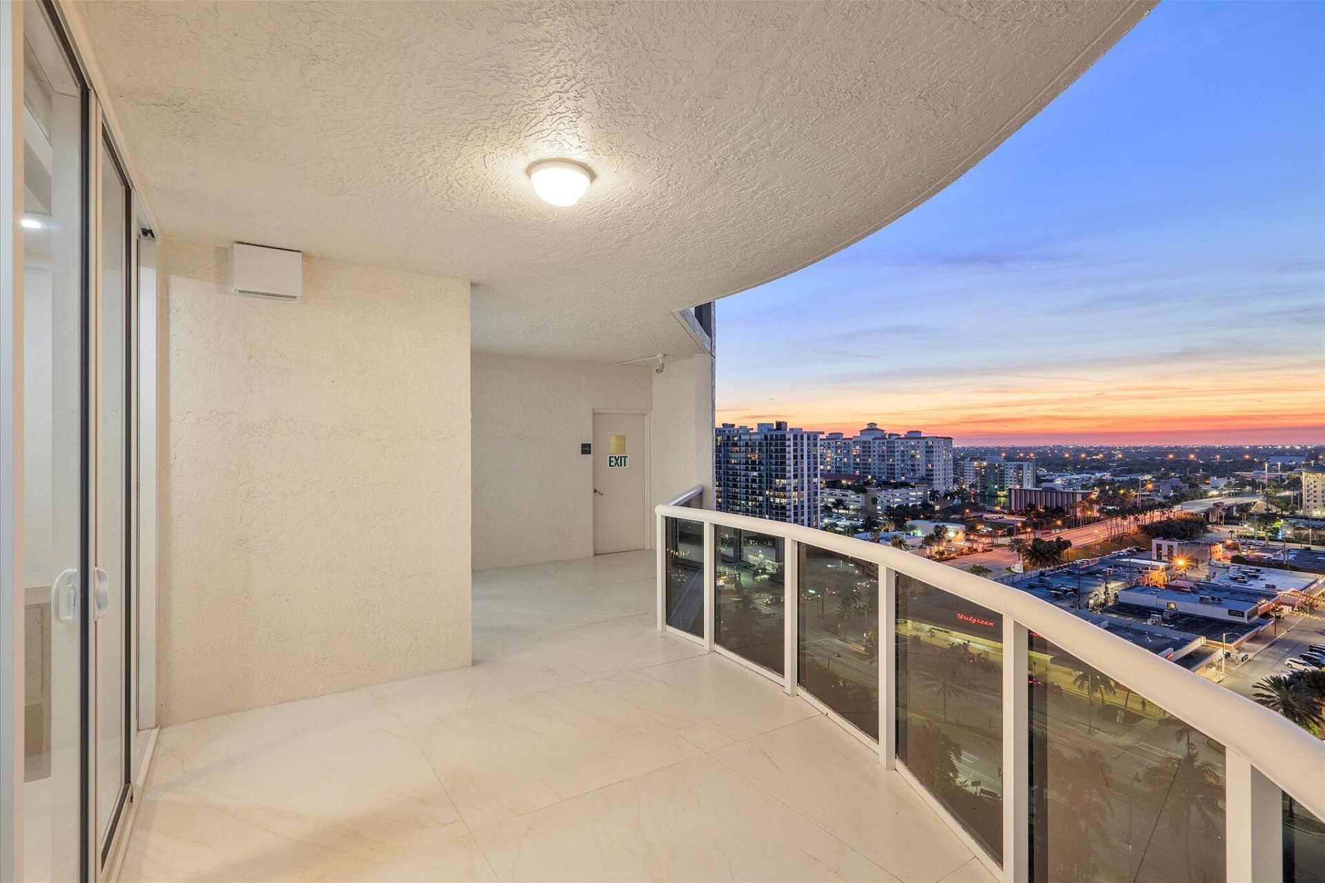 3100 N Ocean Boulevard, Unit 1501, Fort Lauderdale, FL 33308 Photo