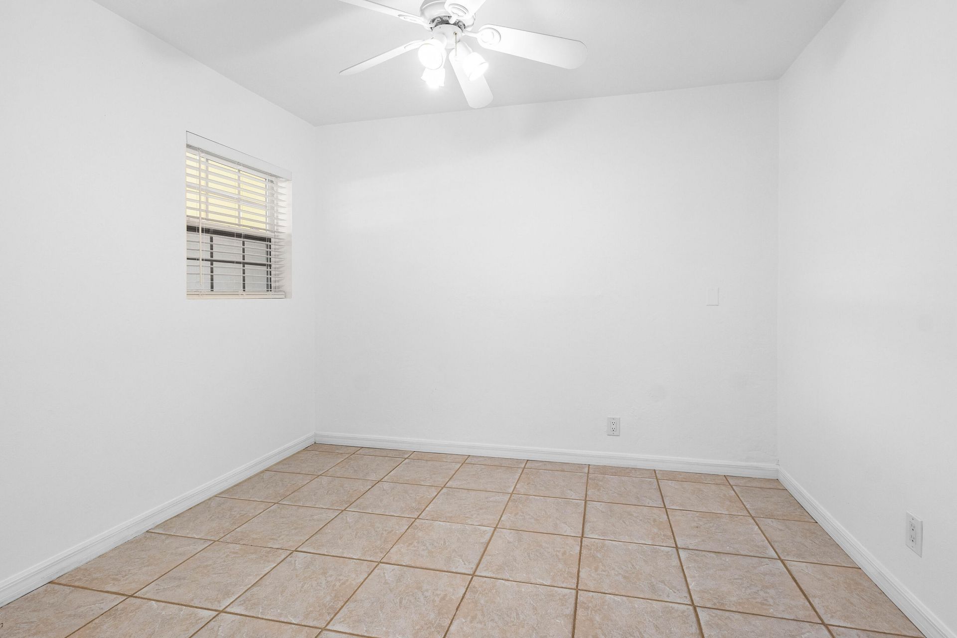 2100 NE 4th Avenue, Boca Raton, FL 33431 Photo