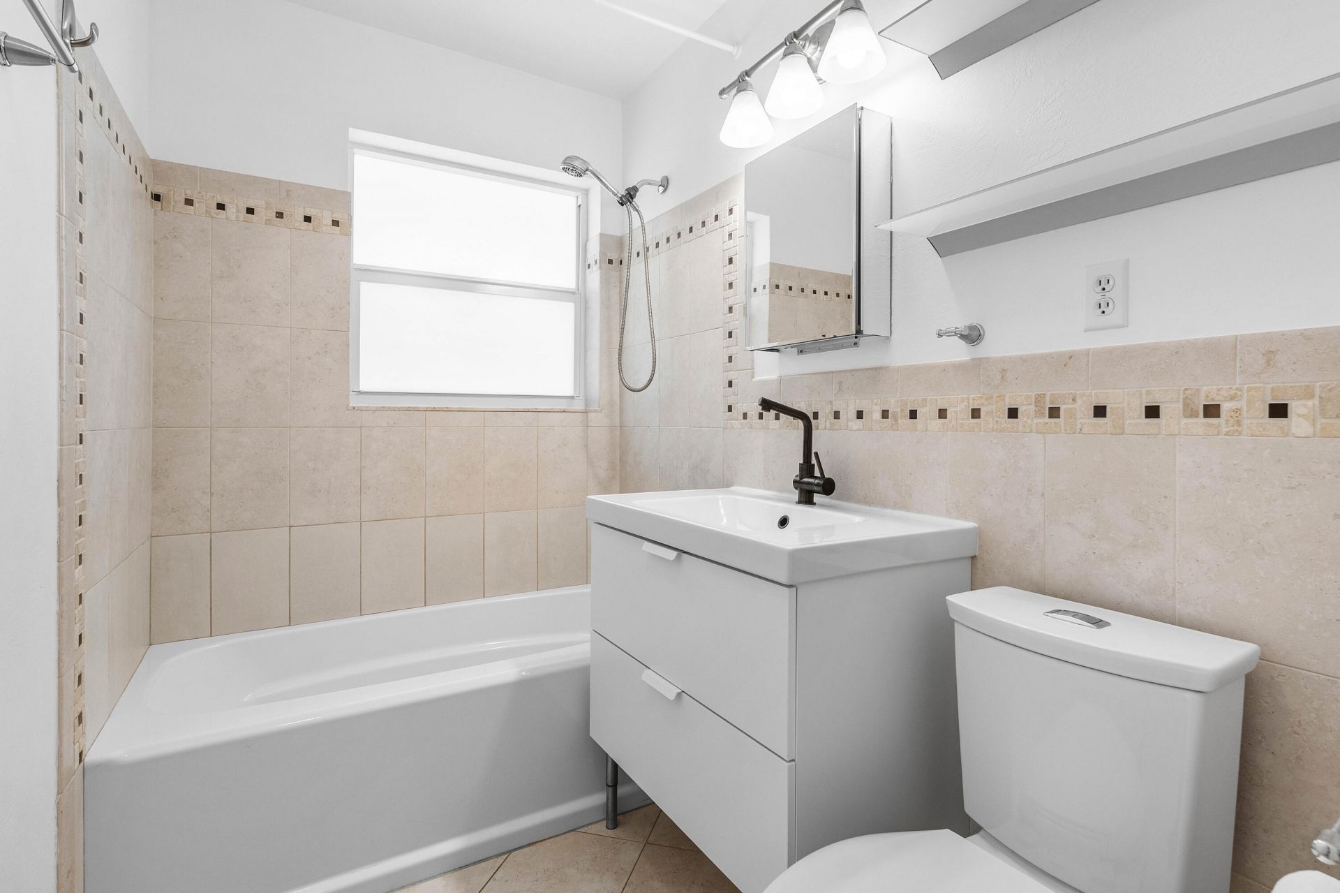 2100 NE 4th Avenue, Boca Raton, FL 33431 Photo