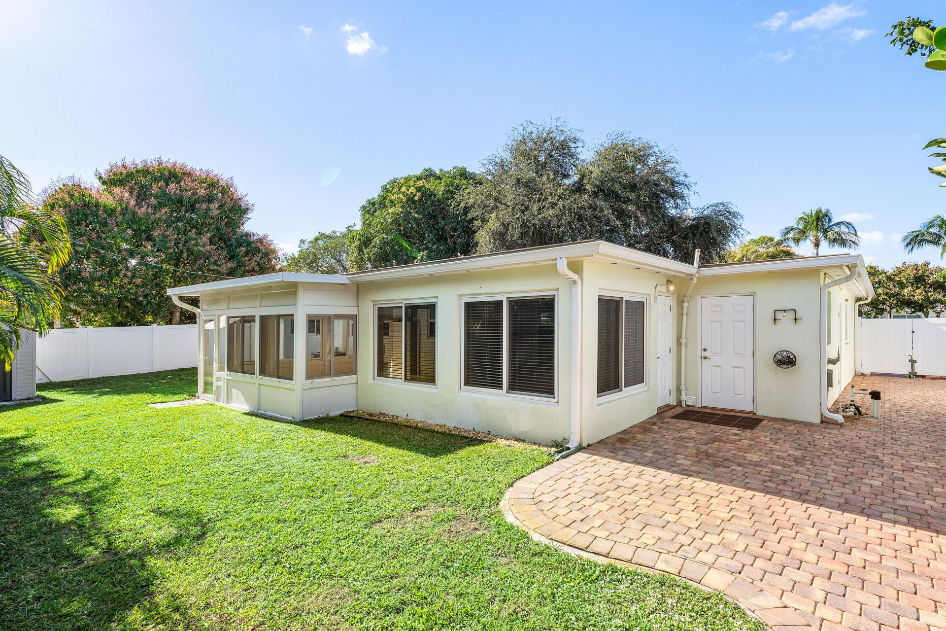 2100 NE 4th Avenue, Boca Raton, FL 33431 Photo