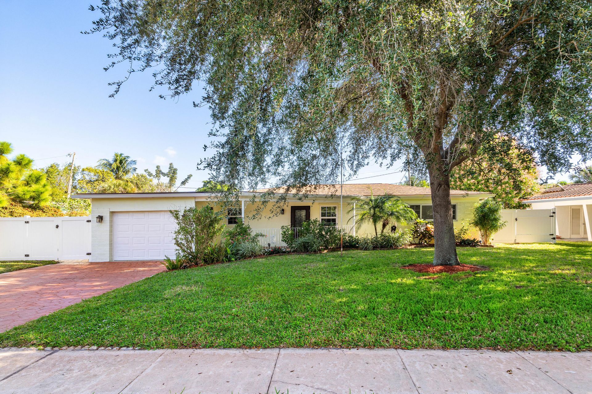 2100 NE 4th Avenue, Boca Raton, FL 33431 Photo